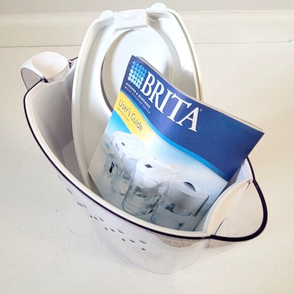 Brita 6-Cup Pitcher Includes Cartridge OB21/OB03 Space Saver Water White - Picture 2 of 7